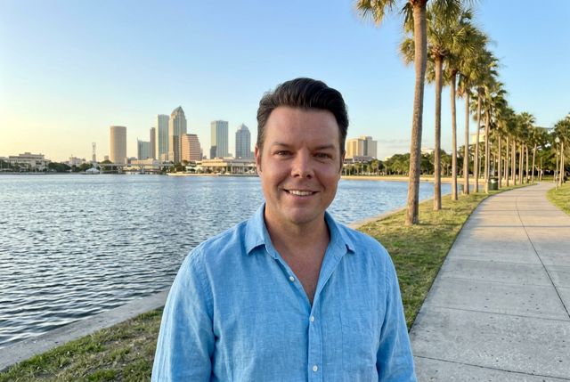 Bobby dating photo, Tampa Bayshore, AI-generated
